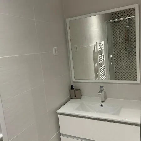 Beautiful Equipped Semi-detached House