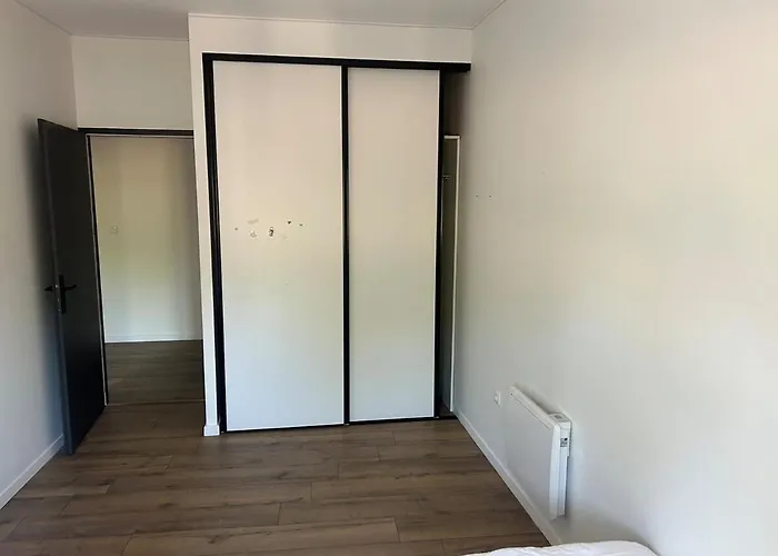 Beautiful Equipped Semi-detached House 度假居